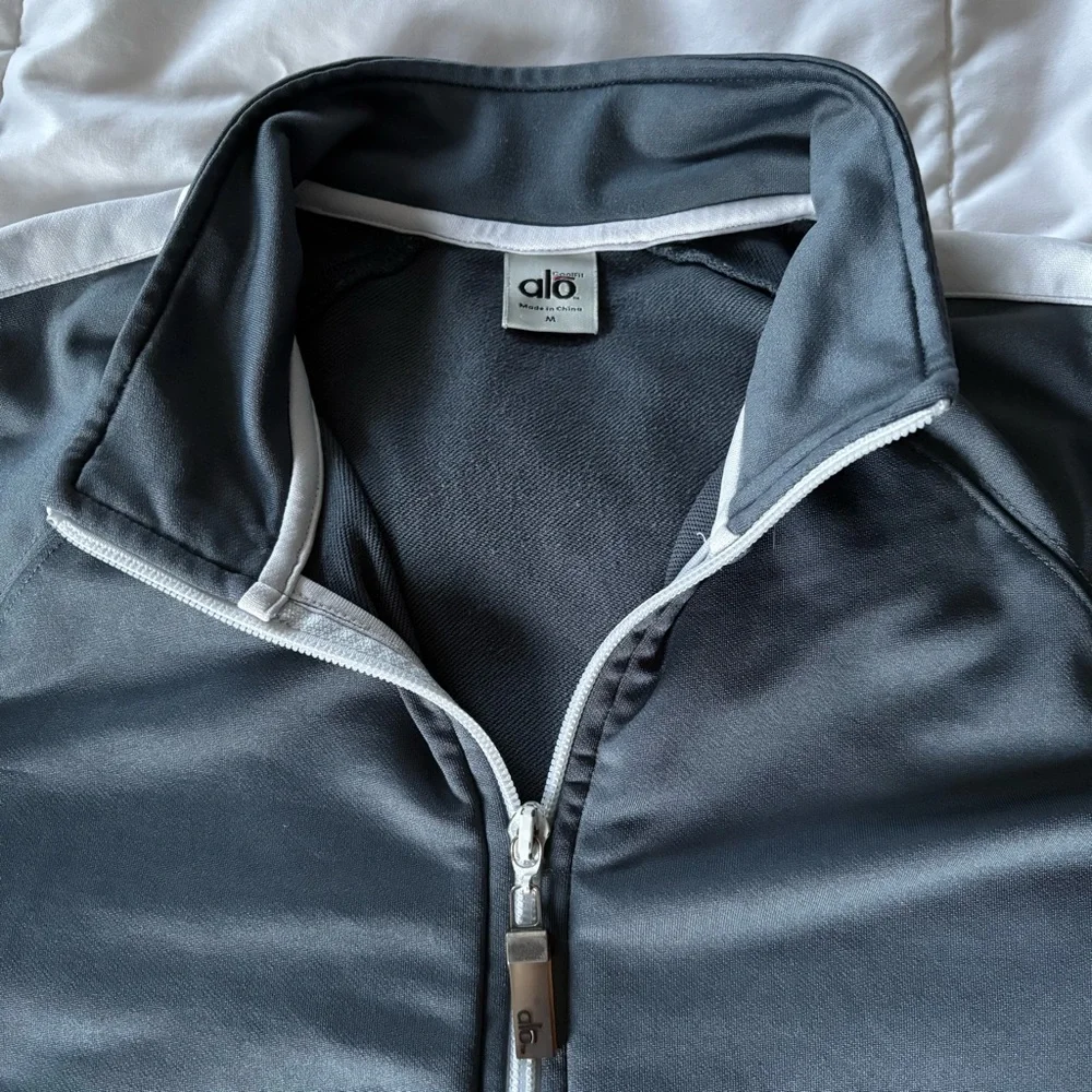 ALO Yoga performance fit
